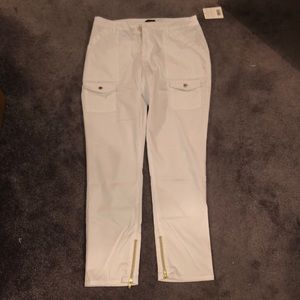 Jaanuu women’s white cargo scrub pants